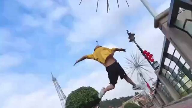 嘿，在吗？谈恋爱吗？