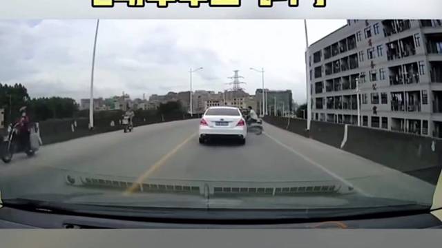文明驾驶，拒绝路怒症！