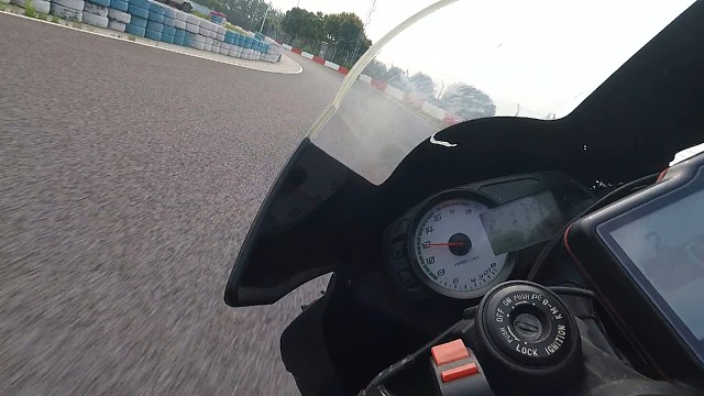 带你感受一下贴地飞行的感觉