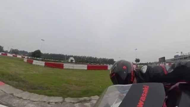 骑车不一定要快，但一定要帅