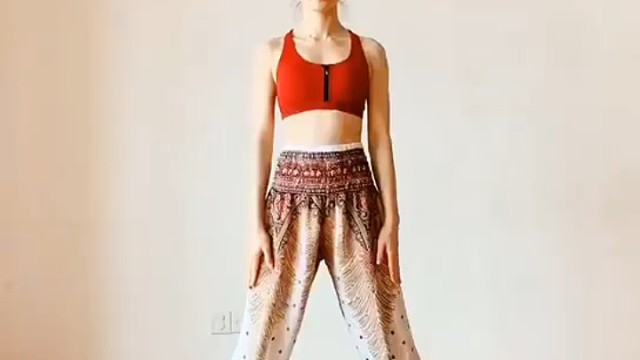 在家里练瑜伽，这样练！