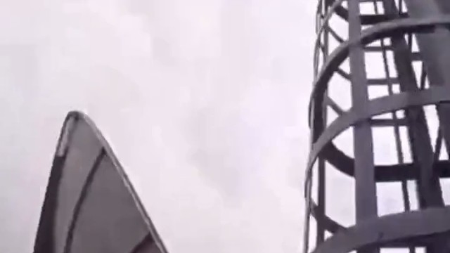 #老外真会玩#专业动作请勿模仿