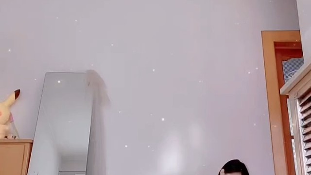 哪怕只有一点点光，都要满怀希望