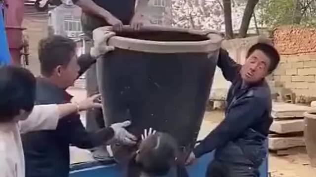 推开了全村最大的劳力