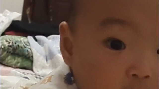 展现了淘气本质