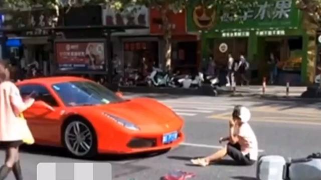 自己开车正常行驶，撞到了人该怎么办#交通安全知识点#汽车知识#每天一个汽车用车知识