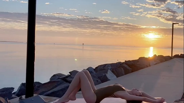 在海边做瑜伽是什么体验？有知道的吗？