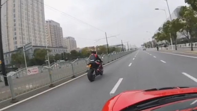 年少时你不轻狂，老了拿什么谈辉煌