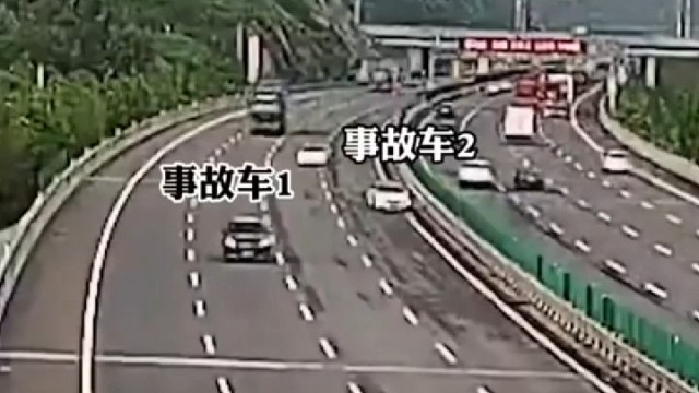 高速上两车追尾，驾驶员不同反应不同结局，幸亏人没事...