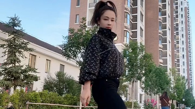 这就是传说的瑜伽版叶问蹲