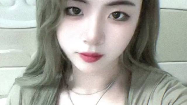 不要叫姐姐，叫麻麻