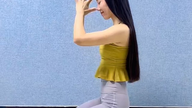 未曾相逢先一笑，初会便已许平生