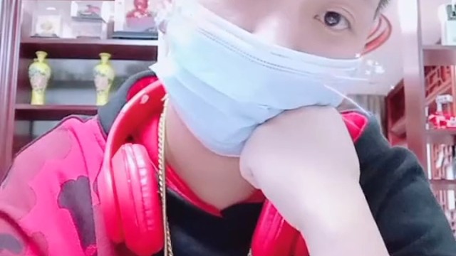 唯你一个自拍视频