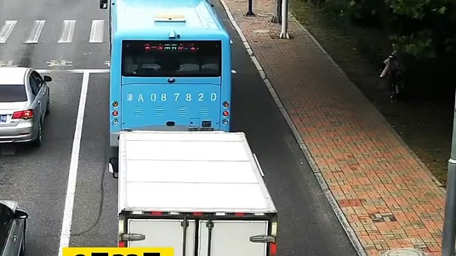 虽遇红灯，仍能一路畅通