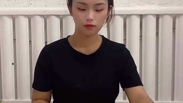 亲子互动游戏，宝贝非要吃雪糕