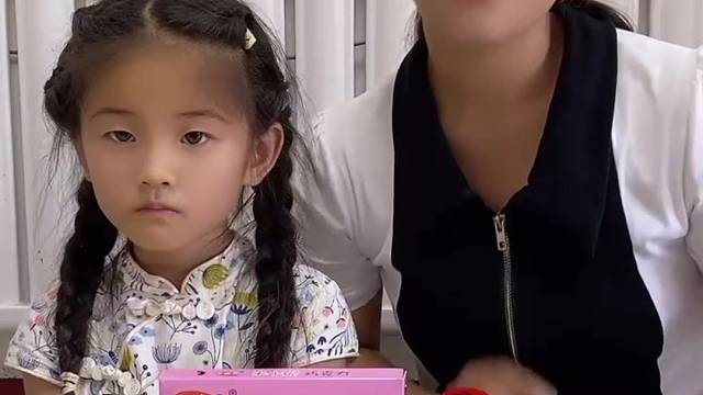 亲子互动游戏，我来吃个糖果