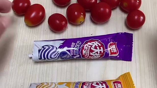 亲子互动游戏，宝贝非要吃棒棒糖