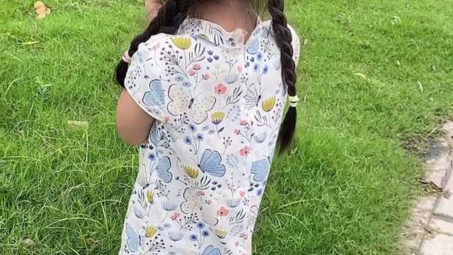 亲子互动游戏，哇，这里有只蜥蜴