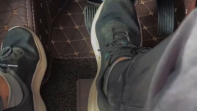 这就是开自动挡和手动挡的差别