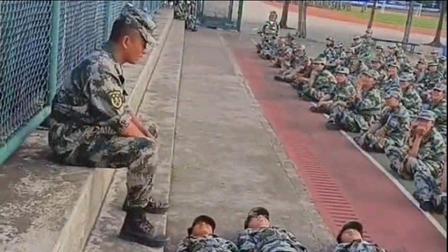 你们不是要躺平军训吗，安排满足你们