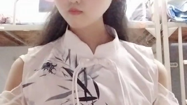 无聊弹弹琴