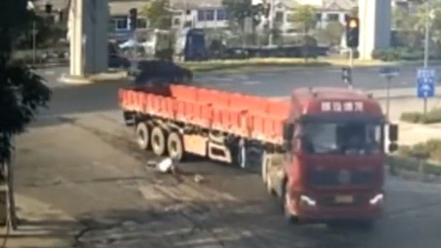 惊险！差点就被“吞”了！