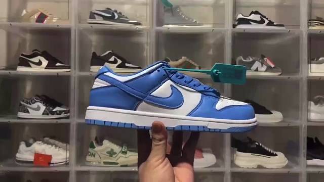 便宜出AJ1北卡蓝