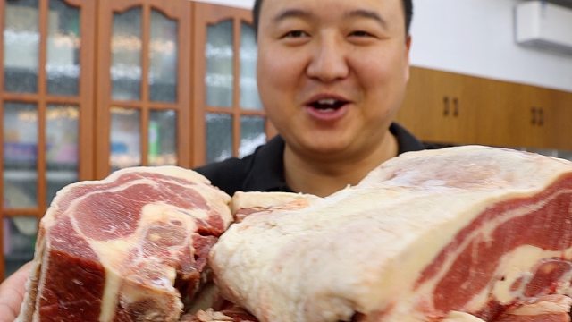 冰箱里剩点牛排，简单做内蒙特色，手把牛排，满屋香气，汁水四溢