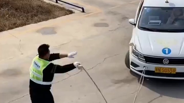 《学不会就回家放牛》