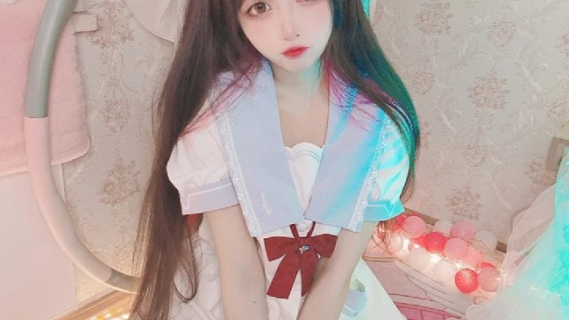 我说我是女的，你到处说我是你的(／_＼)