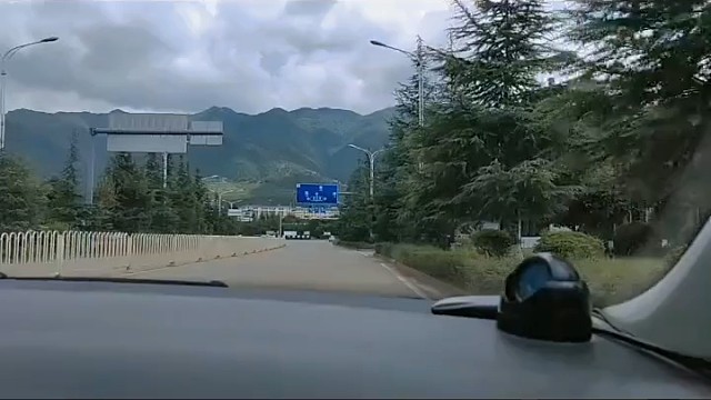 为什么教练坐副驾就能准确判断你的视角