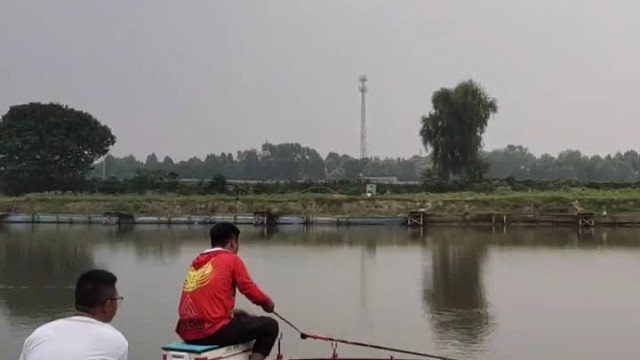 站的高打的远，无敌风火轮