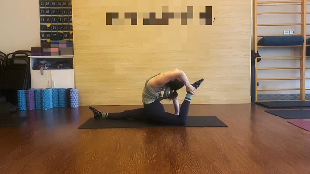 一天不端奶茶杯，孤独一生没人追