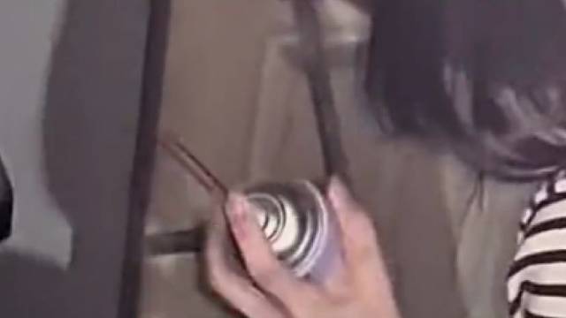 突然感觉自己才是闯入者