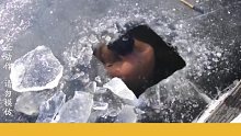 世界上最抗冻的人，光是看看都觉得冷