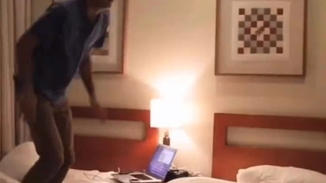 这棉花糖闻到不错，就是有点费云彩