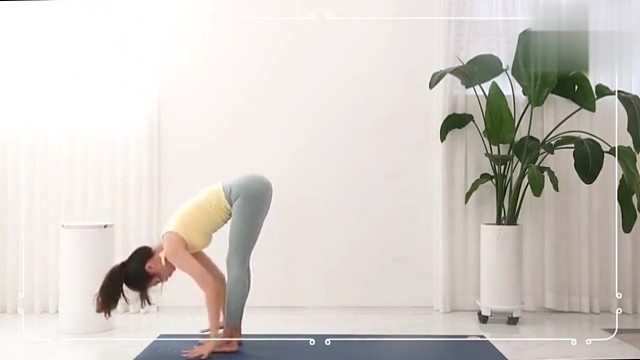 跟着思密达小姐姐做个自律自信的女孩