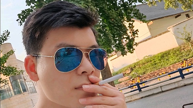 选我还是选它你看着办