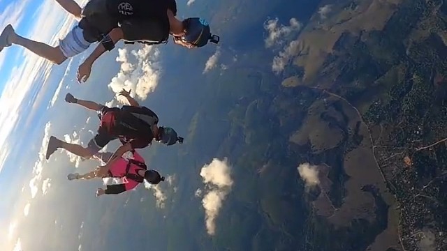 #跳伞，不要一味的听从别人的经验，因为那是他们的人生经历，我们不可能活的一模一样