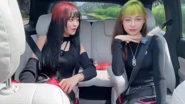 #跳伞，。当红配绿跳伞会发生什么不可描述的事情呢？敬请期待