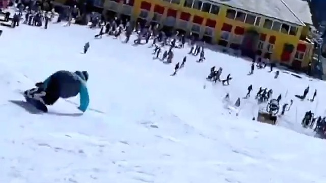 #滑雪，，一顺VS八字，你更喜欢哪一个？那个是一顺，那个是八字，你看出来了？