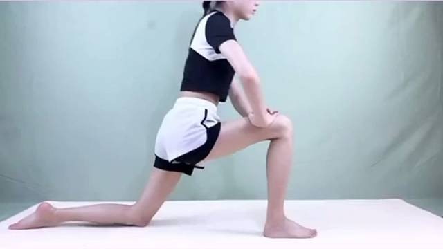 瑜伽养成记:改善肌肉腿。