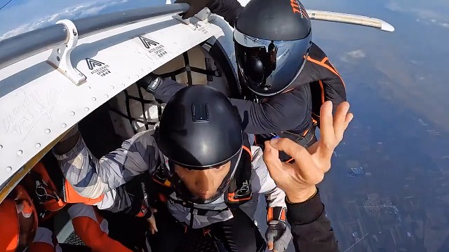 #跳伞，追寻自己的梦想，重要的是过程，而不是结果，因为困难，所以精彩