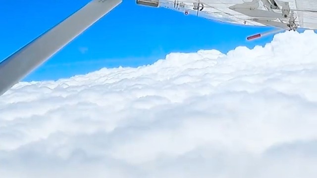 #跳伞，记住该我们记住的，忘记该忘记的，改变能改变的，接受不能改变的。