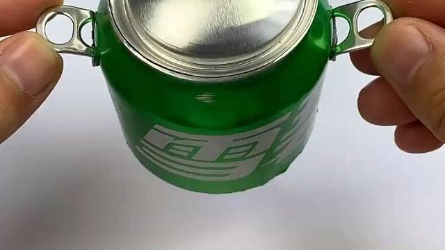 喝完的易拉罐饮料瓶子不要扔，教大家做一个精美的小锅！