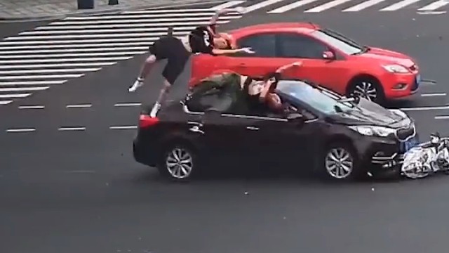 两“熊孩子”这回长记性了