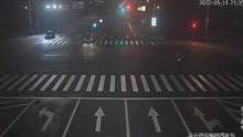 电动车闯红灯，被撞还要负全责！#交通安全 #行车安全 