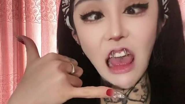 梁志超你奶奶都看不惯你了，阿猴为你痛哭