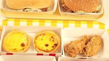 麦当劳和肯德基的经典款大pk 你们更喜欢哪个呢#美食分享