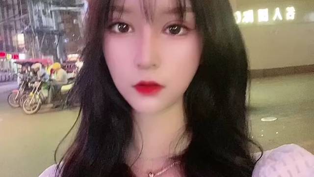 那段世界总哭光是眼泪就够铺路